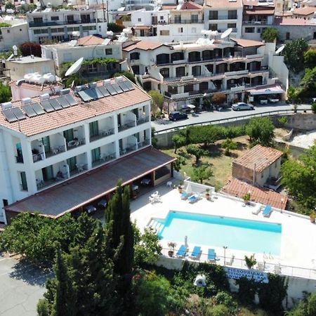 Pissouriana Hotel Apartments 외부 사진