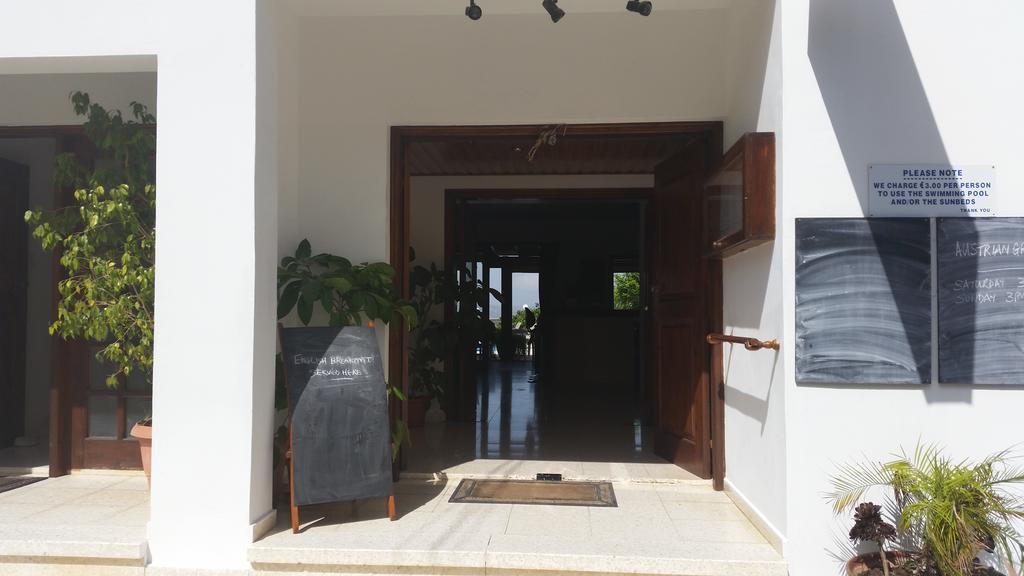 Pissouriana Hotel Apartments 외부 사진