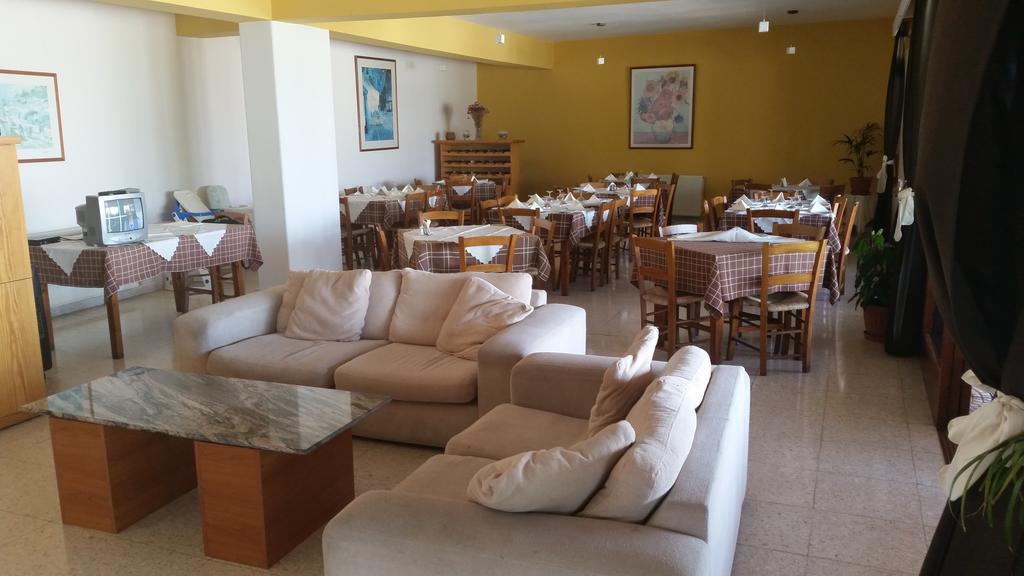 Pissouriana Hotel Apartments 외부 사진