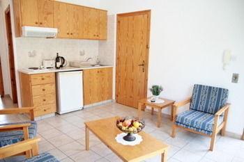 Pissouriana Hotel Apartments 외부 사진